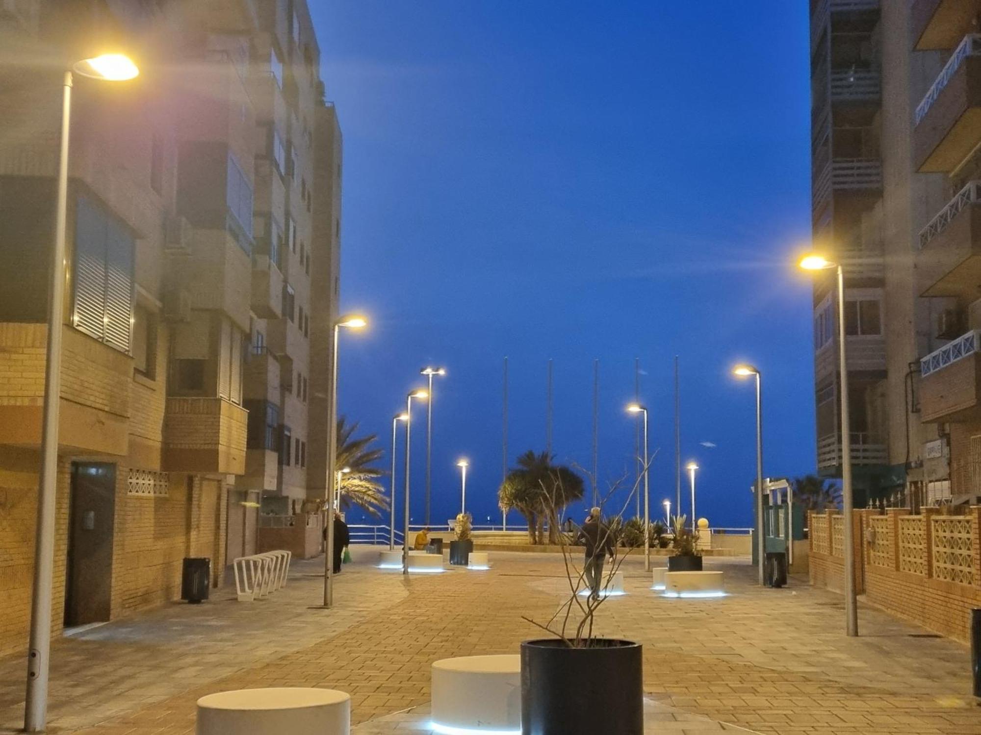 Apartamento En Paseo Maritimo Almería Exterior foto